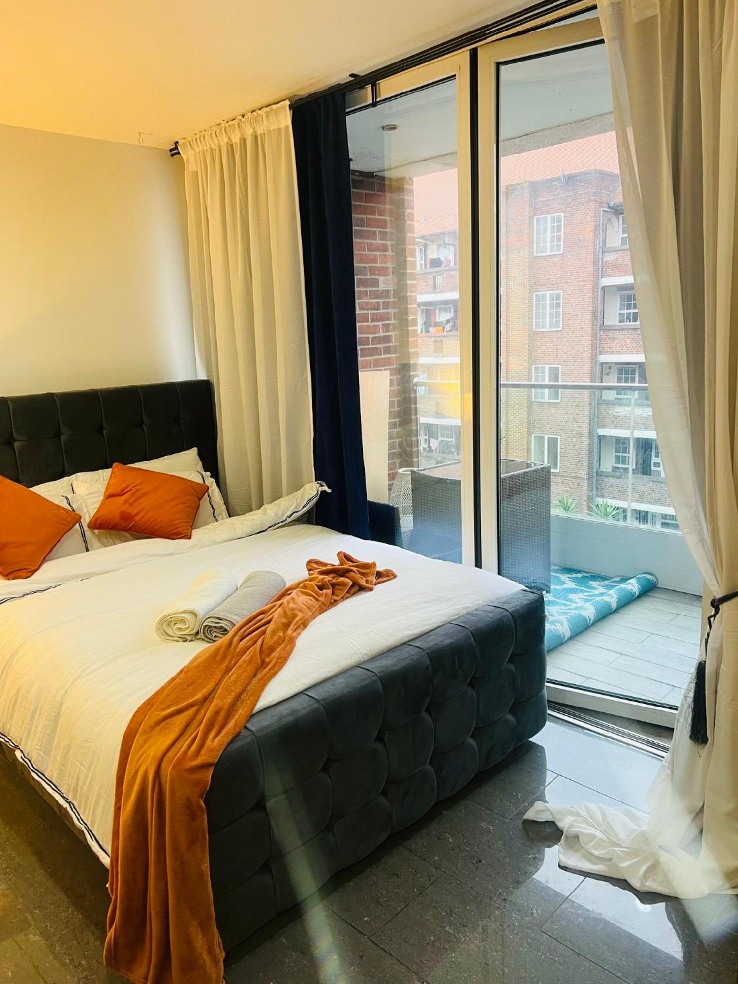 Cosy Luxurious Room In The Heart Of London Exterior photo